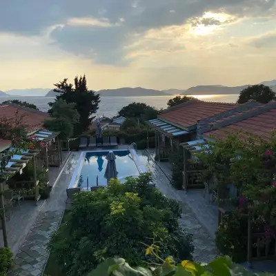 Suna House Hotel