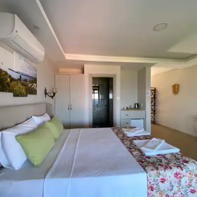 Suna House Hotel