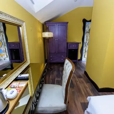 Tok Epik Hotel