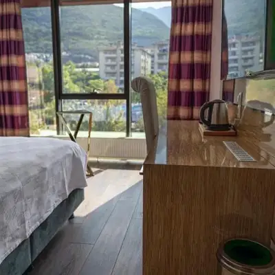 Tok Epik Hotel