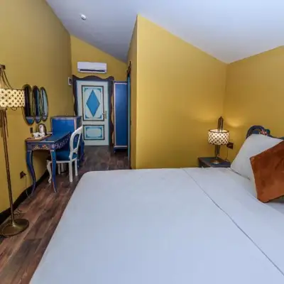 Tok Epik Hotel