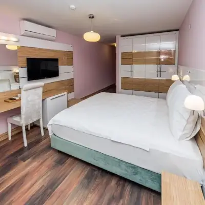 Tok Epik Hotel
