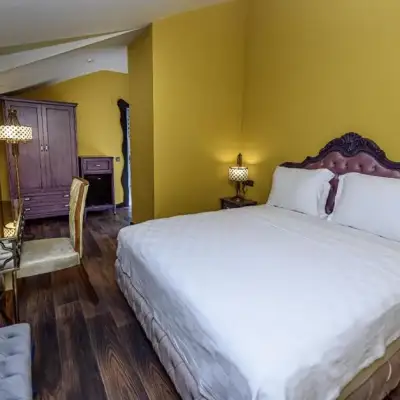 Tok Epik Hotel