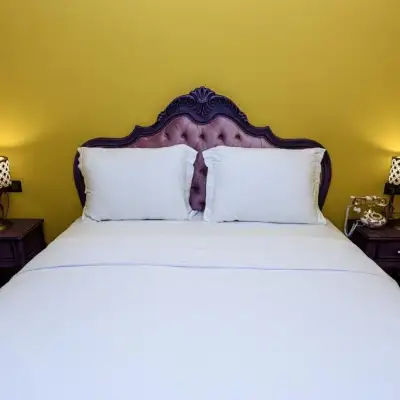 Tok Epik Hotel