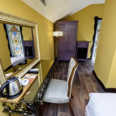 Tok Epik Hotel