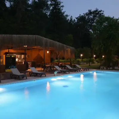 Yusalis Garden Hotel