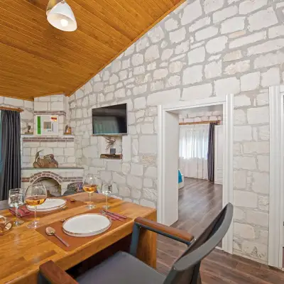 Yusalis Garden Hotel