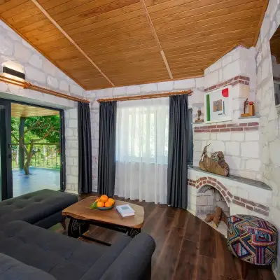 Yusalis Garden Hotel