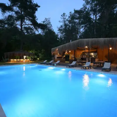 Yusalis Garden Hotel