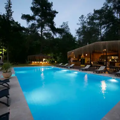 Yusalis Garden Hotel