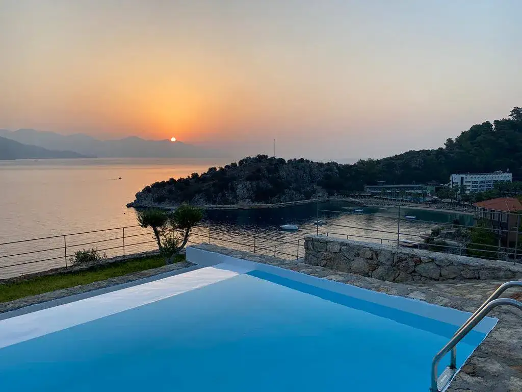 Z-Villas Beach Hotel